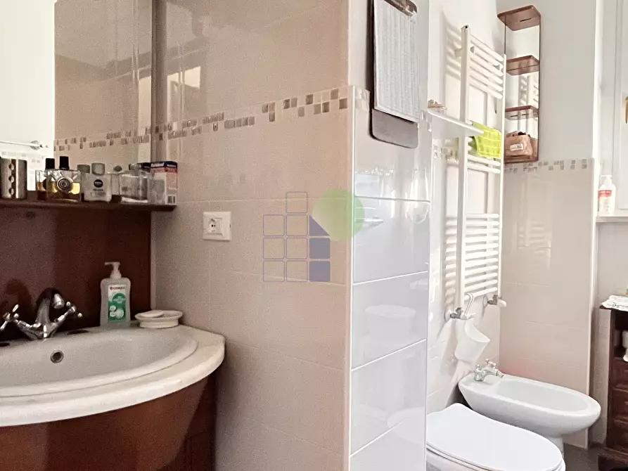 Immagine 12 di Quadrilocale in affitto  in Via Ludovico A. Muratori 46 a Livorno