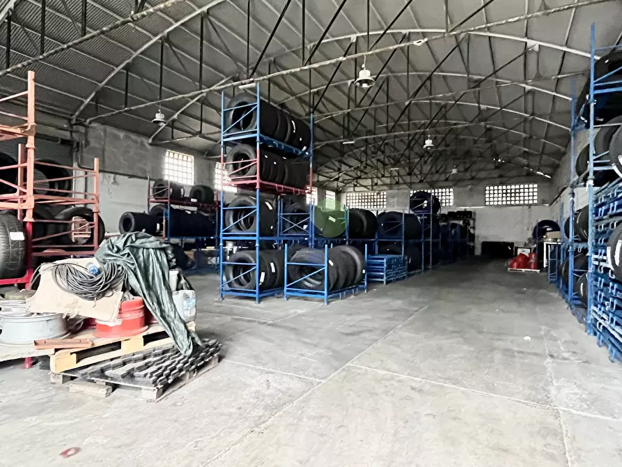 Immagine 6 di Capannone industriale in affitto  in Via Ugione 53 a Livorno