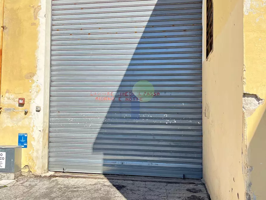 Immagine 55 di Attività artigianale in vendita  in Via Grotta delle Fate 89 a Livorno