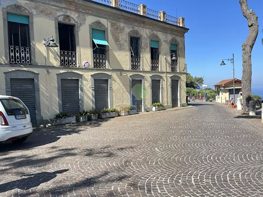 Immagine 1 di Capannone industriale in vendita  in Piazza di Montenero 15 a Livorno