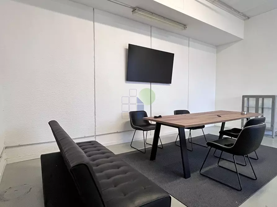 Immagine 4 di Ufficio in affitto  in Via dell' Artigianato 21 a Livorno