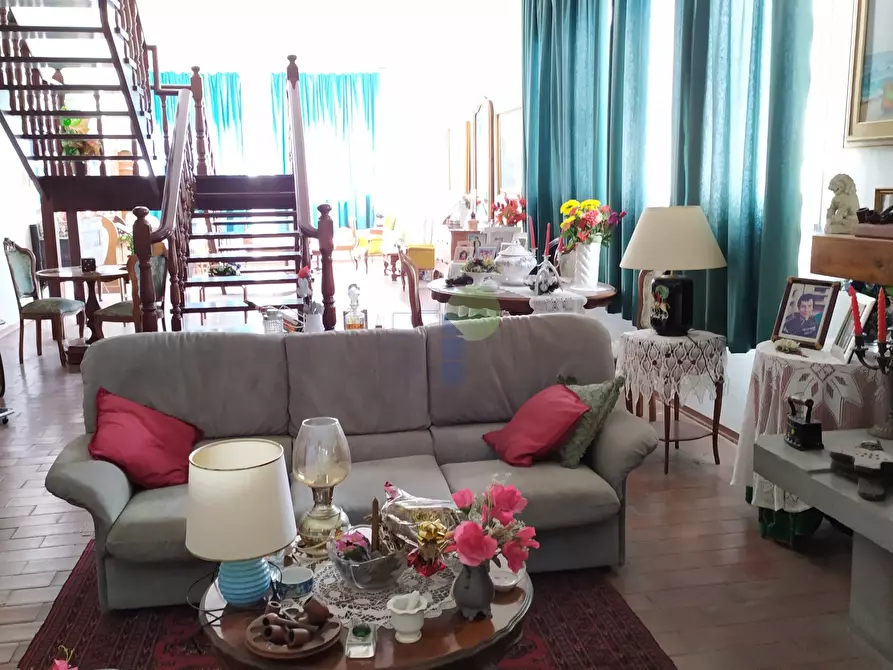 Immagine 10 di Pentalocale in vendita  in Viale Padre Nicola Magri 4 a Livorno