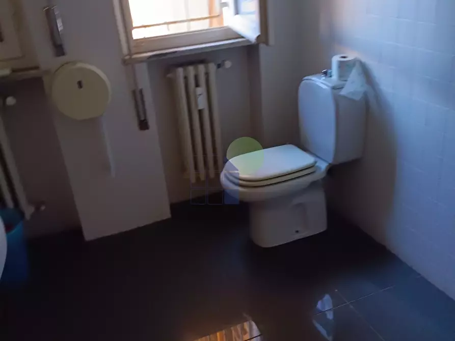 Immagine 14 di Ufficio in vendita  in Piazza Cavour 21 a Livorno