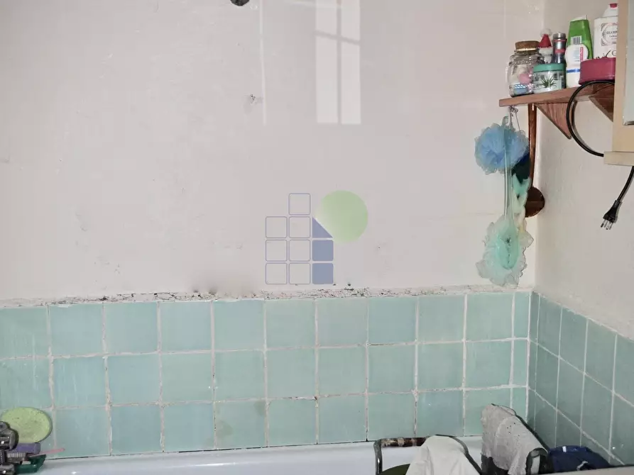 Immagine 36 di Pentalocale in vendita  in Piazza San Marco 45 a Livorno