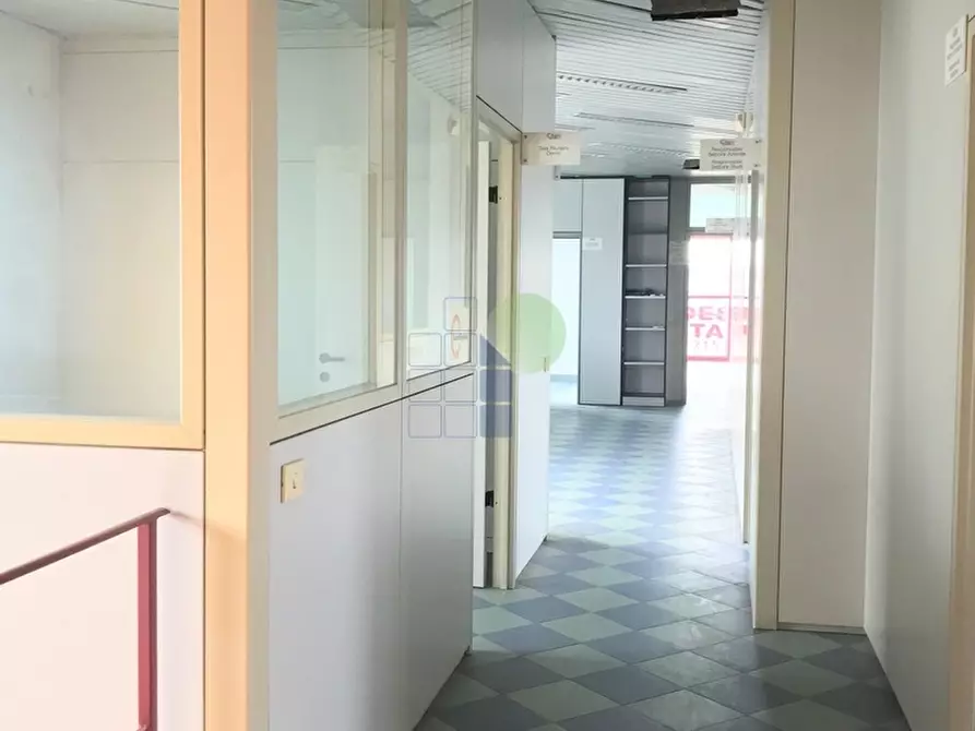 Immagine 6 di Ufficio in vendita  in Via delle Cateratte 11 a Livorno