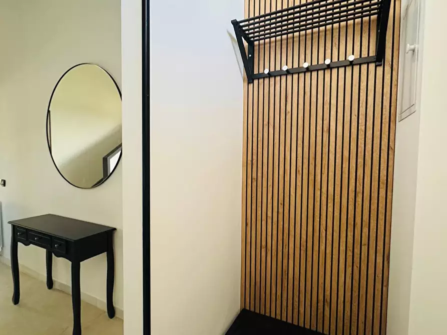 Immagine 9 di Pentalocale in affitto  a Arona