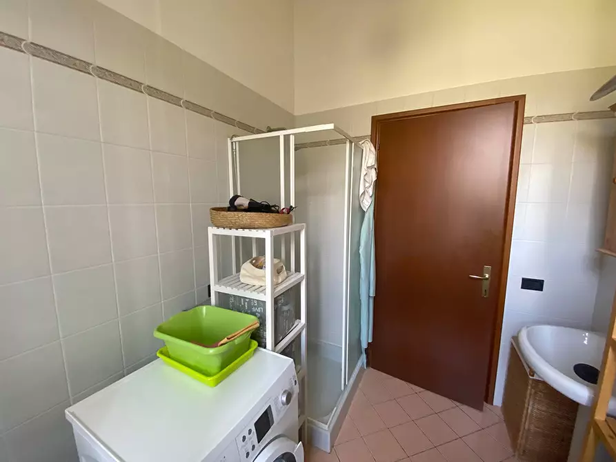Immagine 16 di Bilocale in affitto  in Via Minazza a Meina