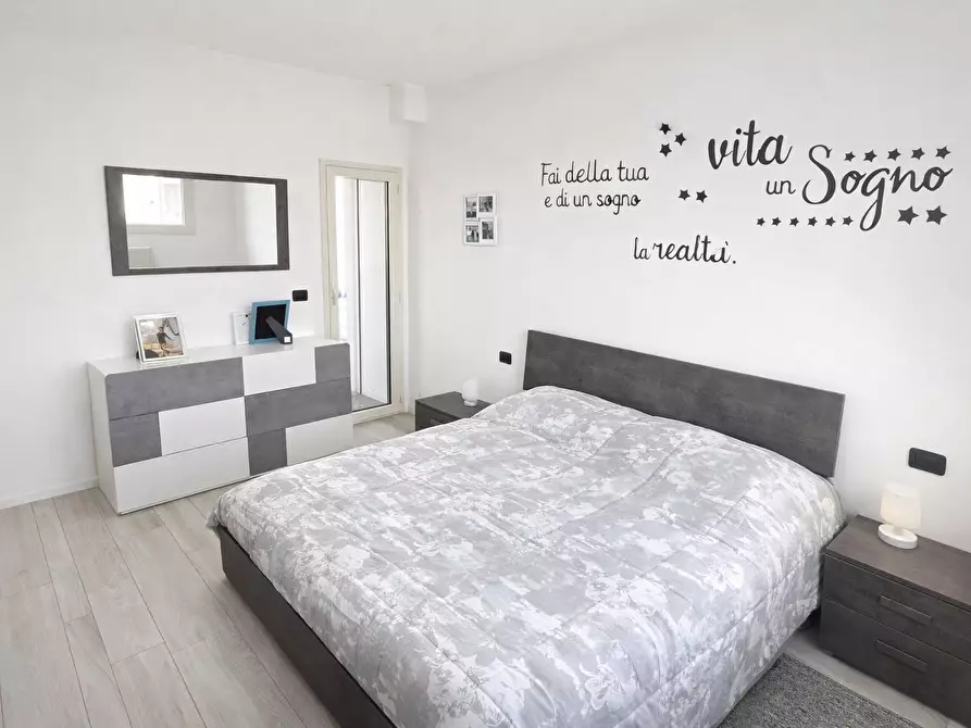 Immagine 12 di Trilocale in affitto  a Borgomanero