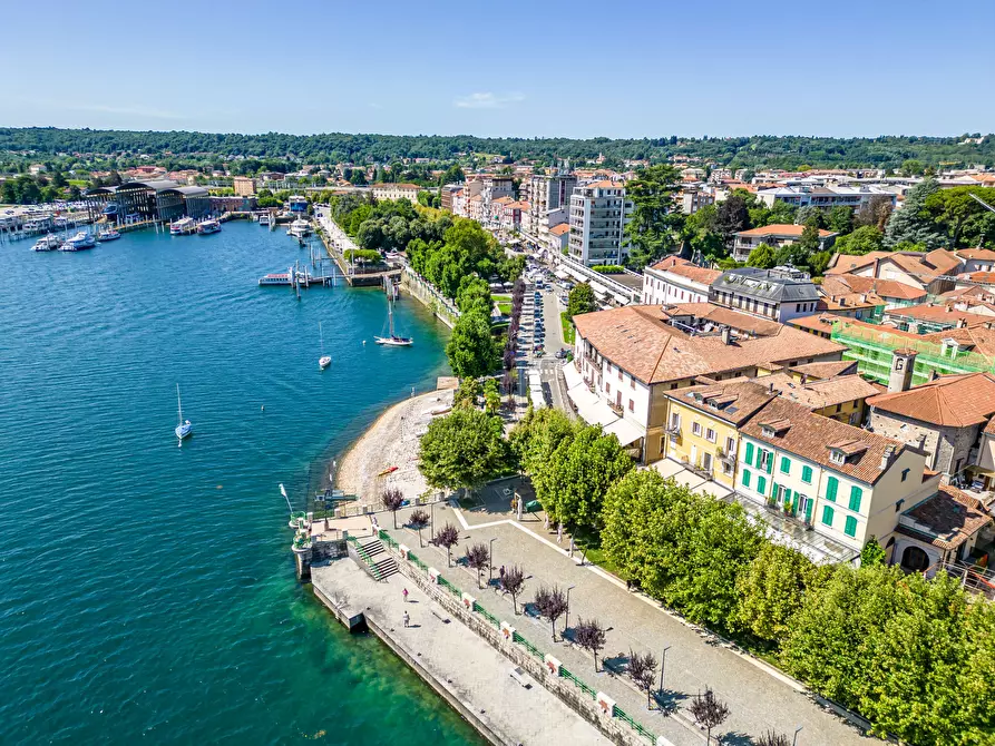 Immagine 17 di Bilocale in affitto  in Via Giovanni Verga 1 a Arona