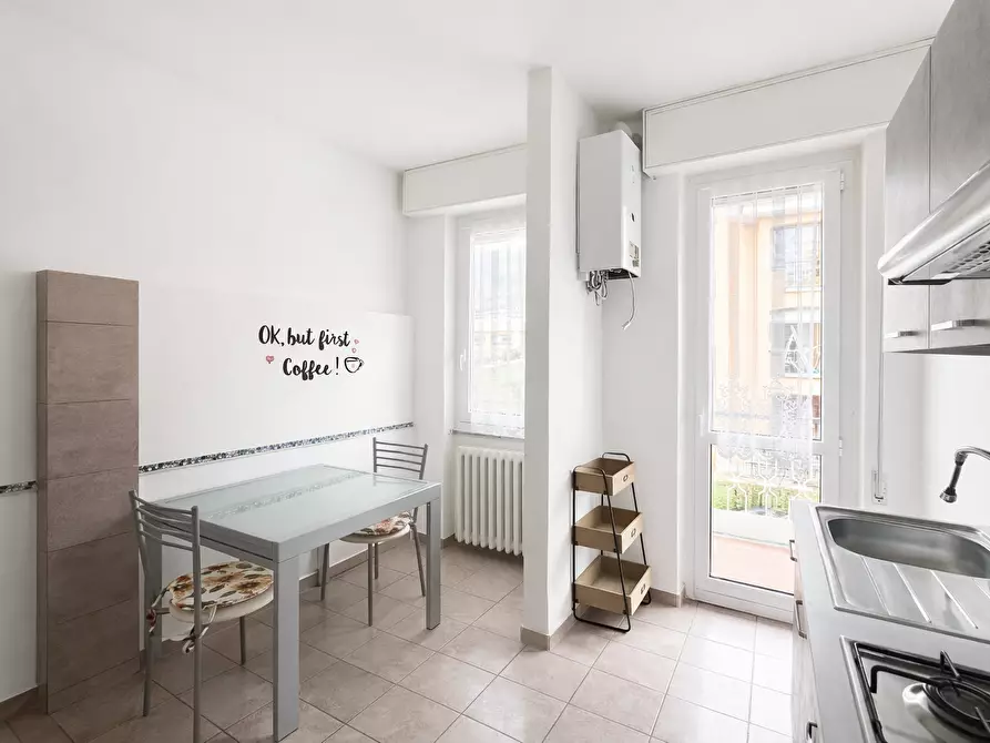 Immagine 7 di Bilocale in affitto  in Via XXIV Maggio 1 a Arona