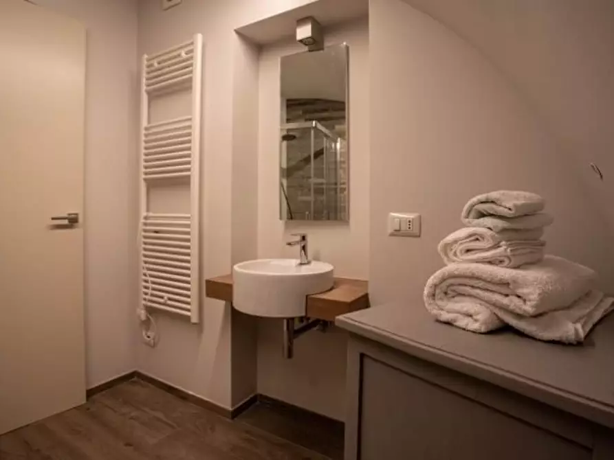 Immagine 6 di Bilocale in affitto  in Via Mazzini 1 a Belgirate