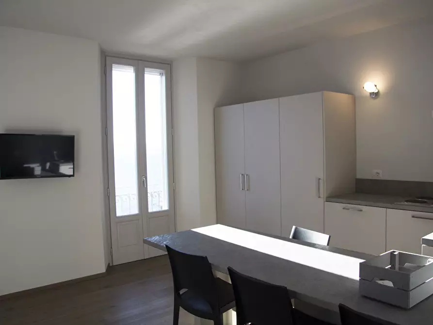 Immagine 4 di Trilocale in affitto  in Via Mazzini 1 a Belgirate