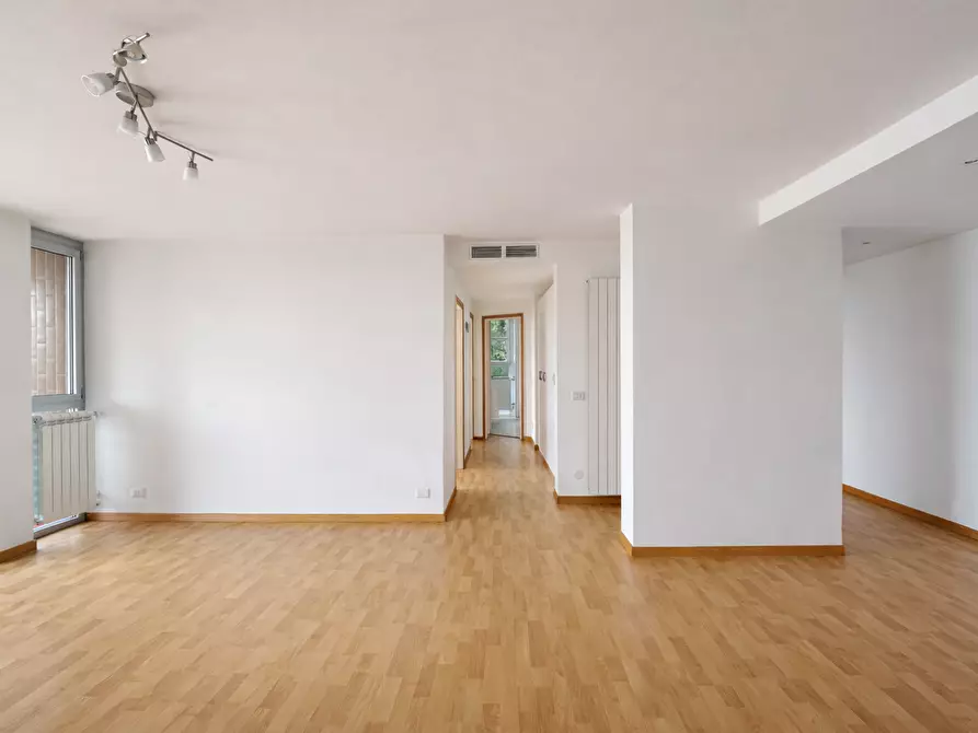 Immagine 5 di Trilocale in affitto  in Via Cristoforo Colombo 1 a Dormelletto