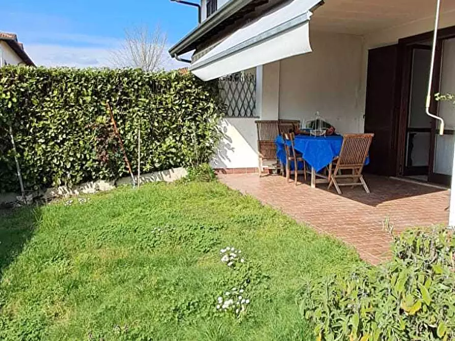 Immagine 21 di Villetta a schiera in affitto  in Via Como 1 a Pombia