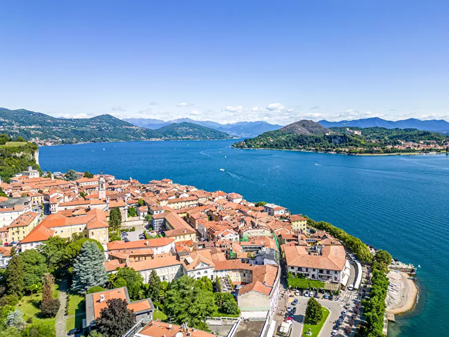 Immagine 14 di Quadrilocale in vendita  in Via XX Settembre 94 a Arona