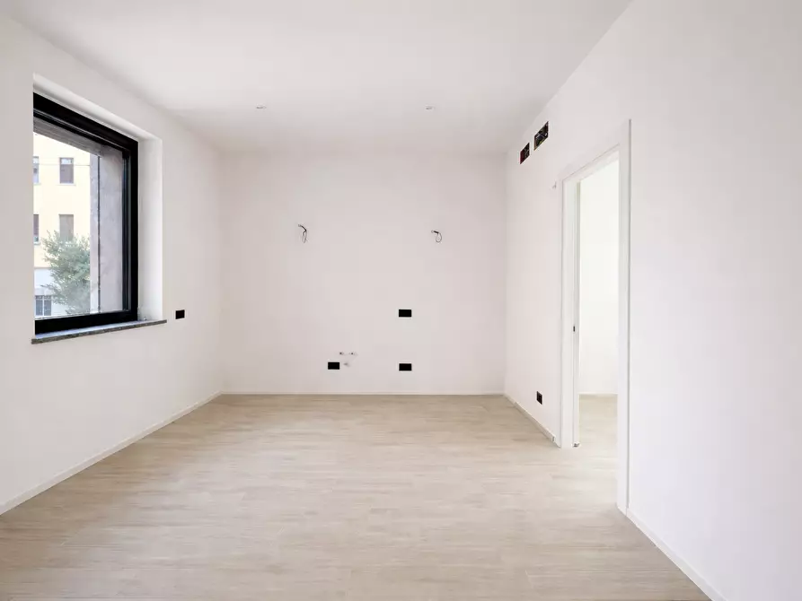 Immagine 4 di Bilocale in vendita  in Via XX Settembre 84 a Arona