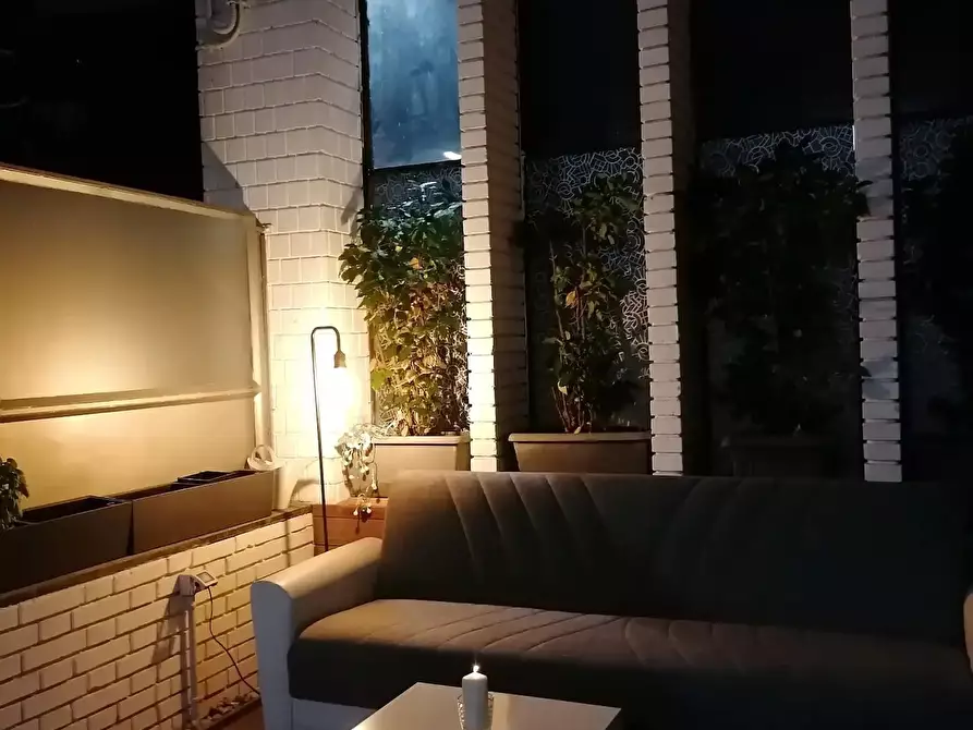 Immagine 29 di Bilocale in affitto  in Corso Liberazione 1 a Arona