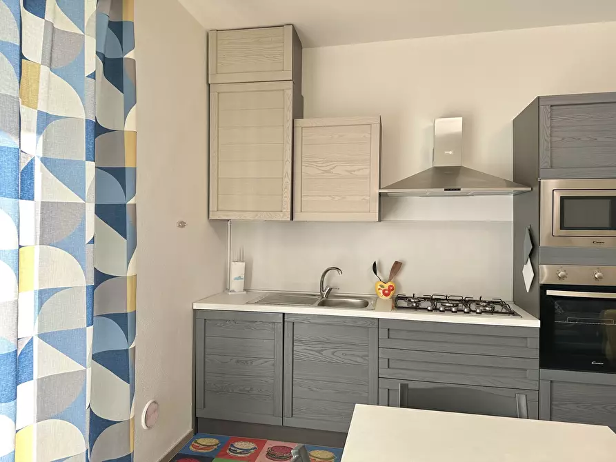 Immagine 8 di Trilocale in affitto  in Via XXV Aprile 1 a Arona