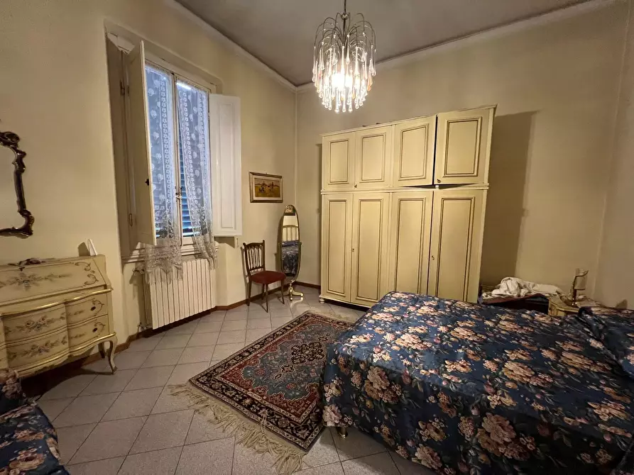 Immagine 5 di Villa in vendita  in via gallino a Firenze