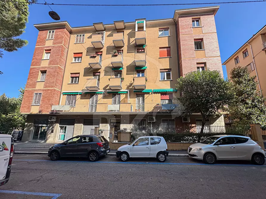 Immagine 14 di Quadrilocale in vendita  in Via del Partigiano 4 a Bologna