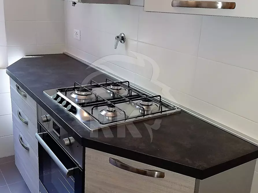 Immagine 7 di Pentalocale in affitto  a Bologna