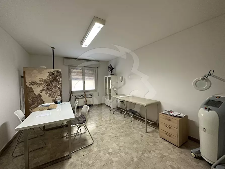 Immagine 8 di Ufficio in affitto  in Vicolo Sant'Arcangelo 2 a Bologna