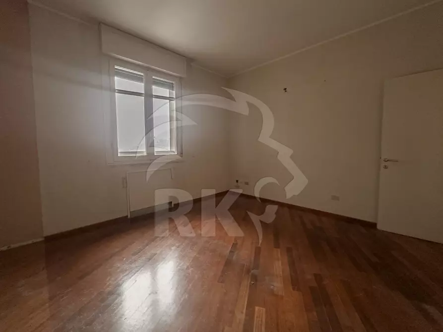 Immagine 15 di Quadrilocale in vendita  in Via Don Luigi Sturzo 37 a Bologna