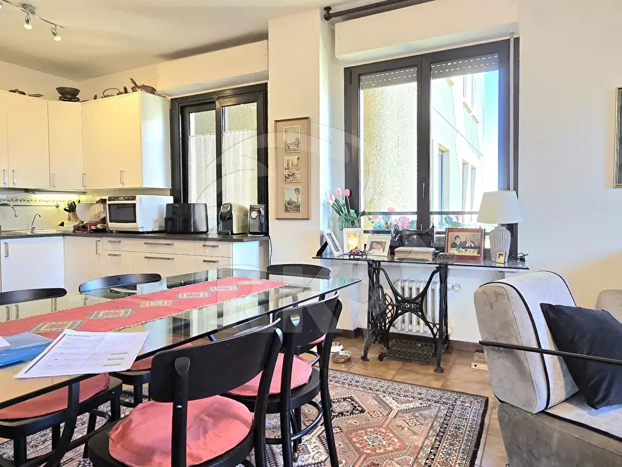 Immagine 19 di Pentalocale in vendita  in Via di Corticella 229 a Bologna