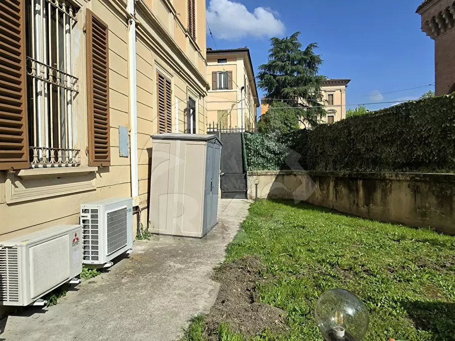 Immagine 21 di Trilocale in affitto  in Via Castiglione 81 a Bologna