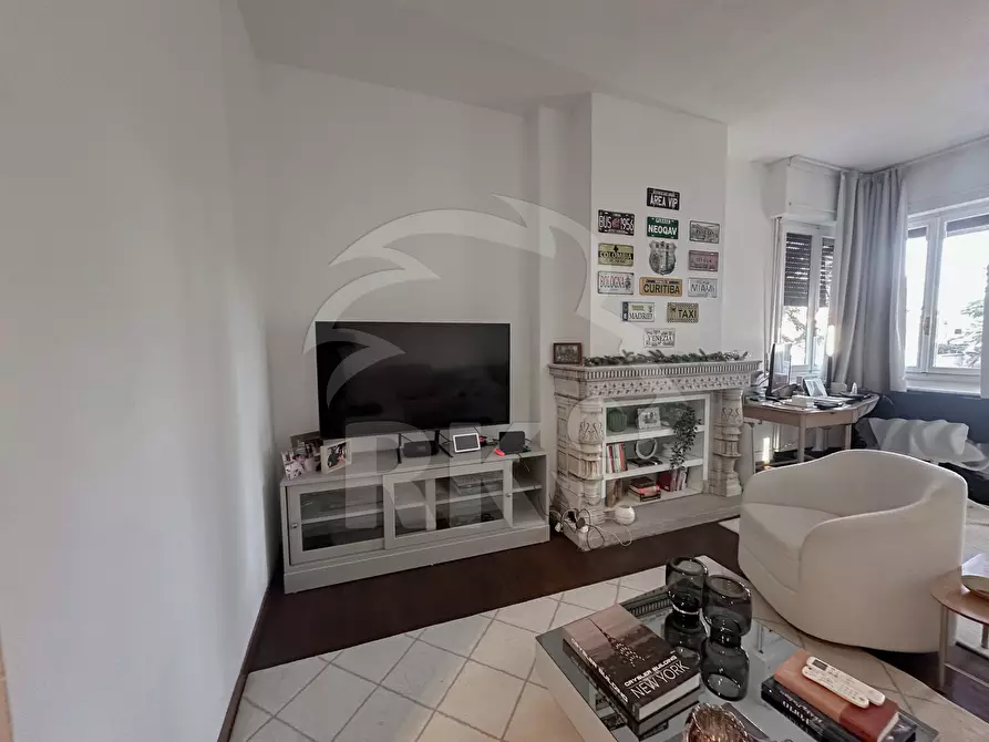 Immagine 4 di Pentalocale in vendita  in via Delle Rose 32 a Bologna