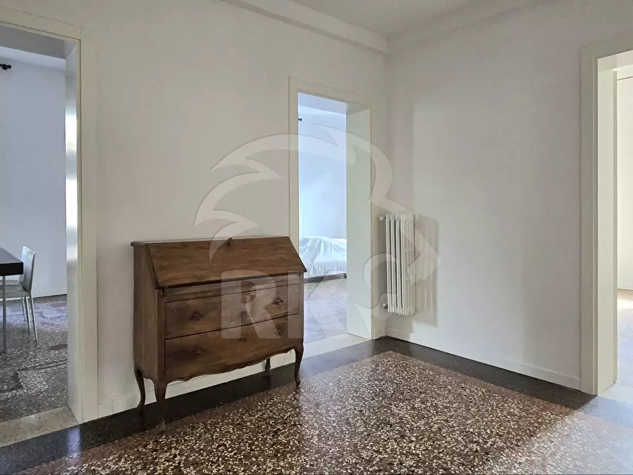 Immagine 25 di Pentalocale in affitto  a Bologna