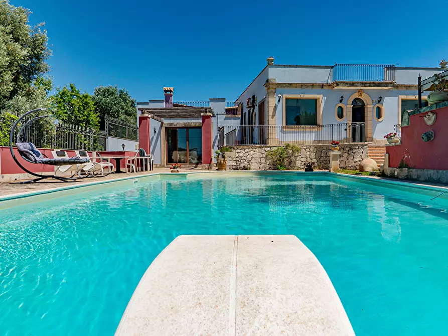 Immagine 41 di Villa in vendita  in Via Agamennone 2 a Siracusa