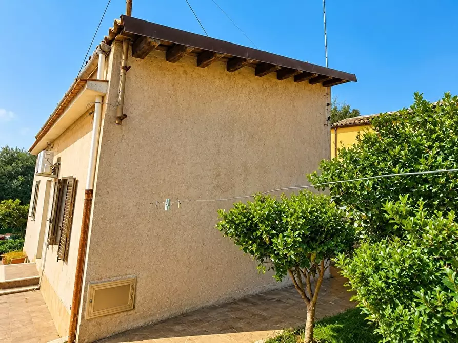 Immagine 3 di Villa in vendita  in Via Primosole 150 a Palazzolo Acreide