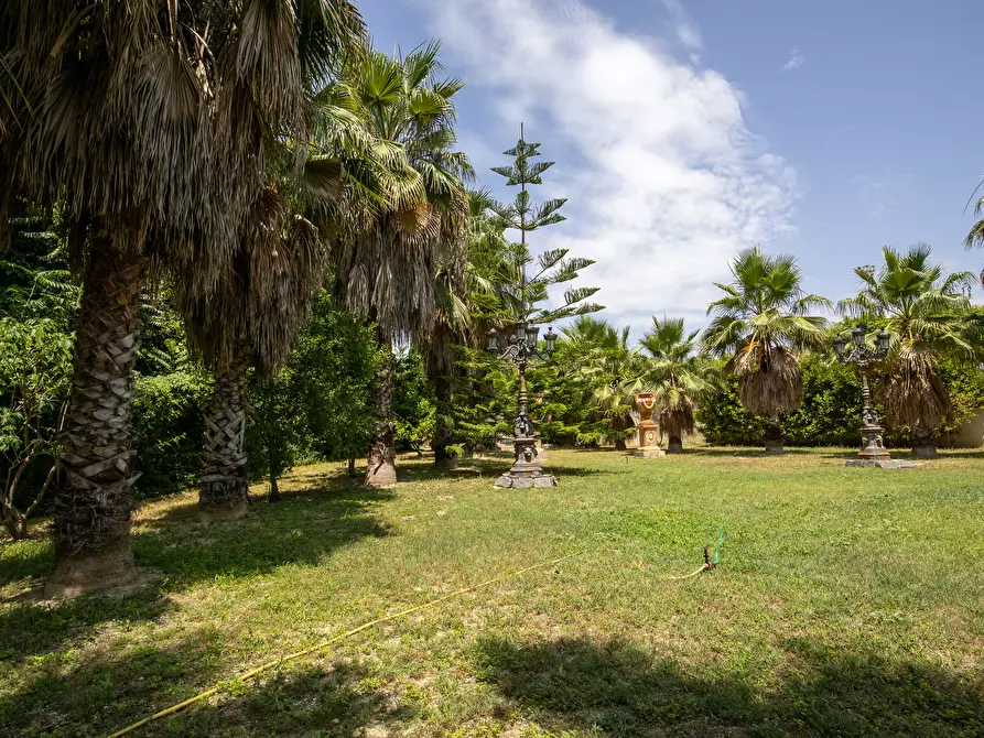 Immagine 38 di Villa in vendita  in Via pola 2 a Noto