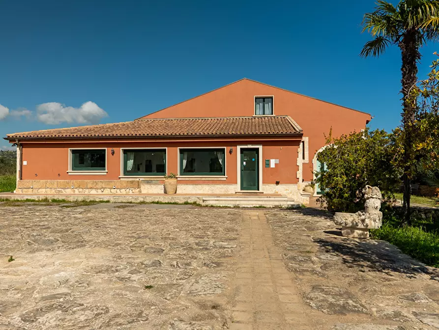 Immagine 6 di Villa in vendita  in Via Priamo 10 a Siracusa