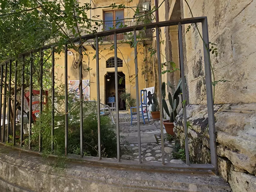 Immagine 62 di Casa indipendente in vendita  in Via Camillo Benso Conte di Cavour 48 a Noto