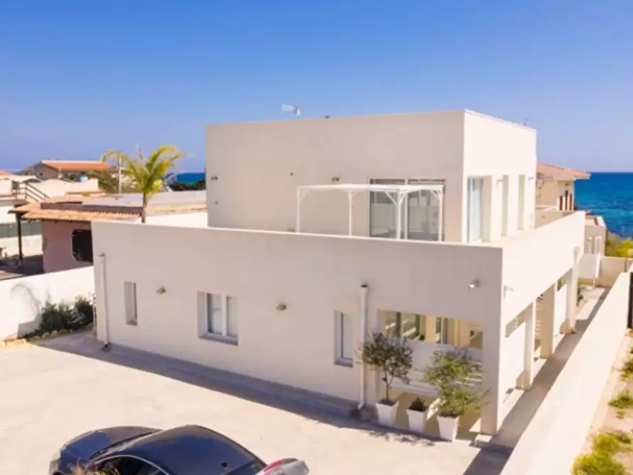 Immagine 14 di Villa in vendita  in Via Sebastiano Morale 5 a Siracusa