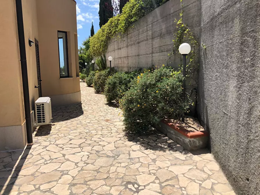 Immagine 53 di Villa in vendita  in Via Roma 21 a Taormina