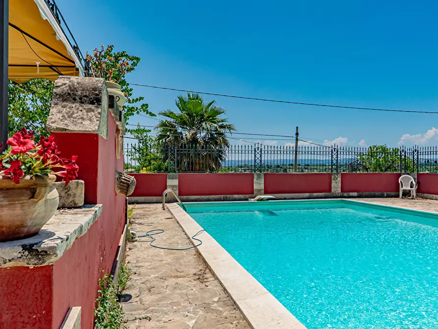 Immagine 14 di Villa in vendita  in Via Agamennone 2 a Siracusa