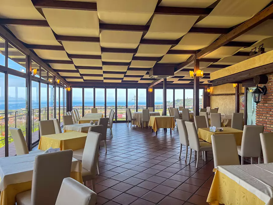 Immagine 43 di Albergo/B&B/Residence in vendita  in Via Panoramica Maria Teresa d'Austria 58 a Taormina