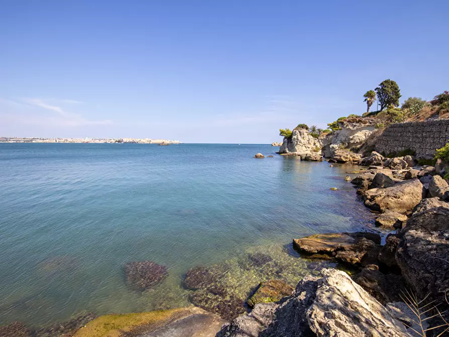Immagine 51 di Villa in vendita  in Via La Maddalena 35 a Siracusa