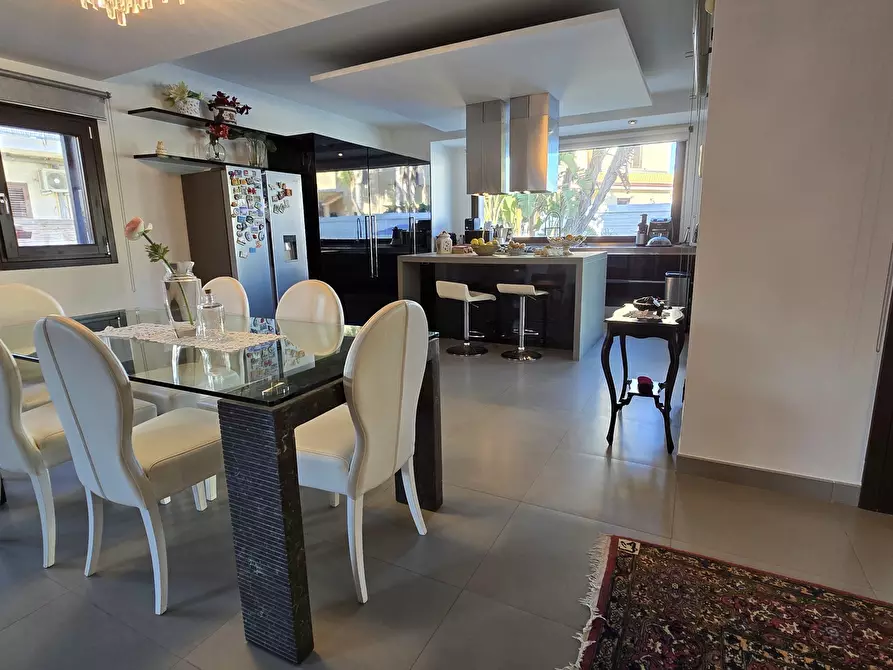 Immagine 44 di Villa in vendita  in Via Monti Nebrodi 64 a Siracusa