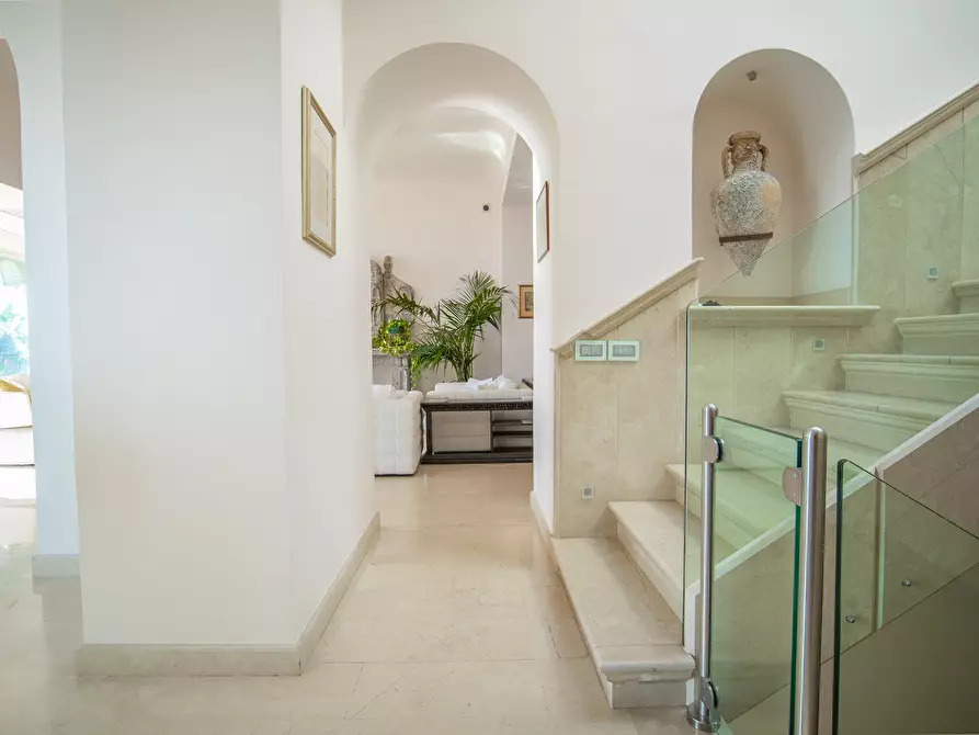 Immagine 29 di Villa in vendita  in Salita Giafari 25 a Taormina