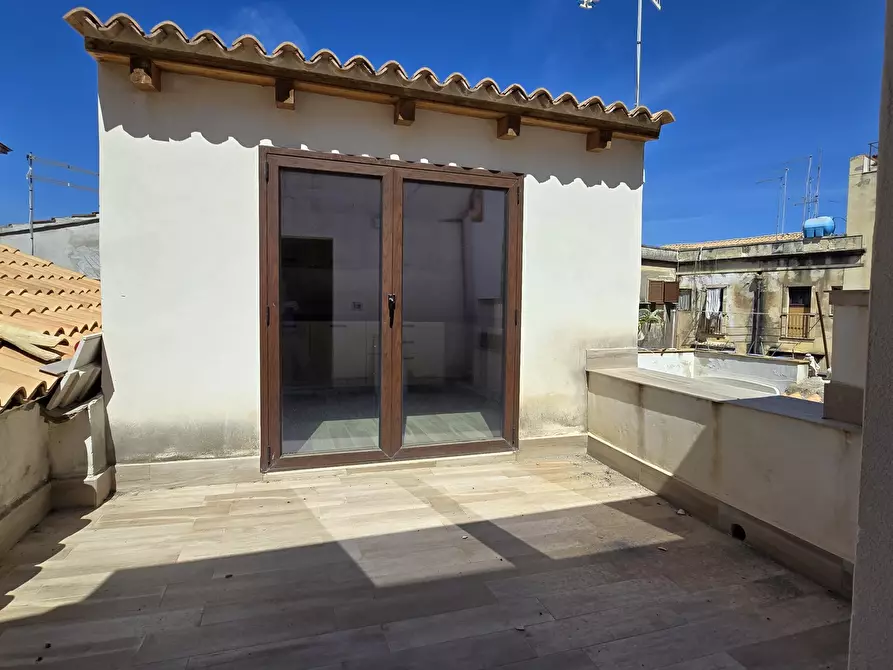 Immagine 43 di Terratetto in vendita  in Piazza Archimede 11 a Siracusa
