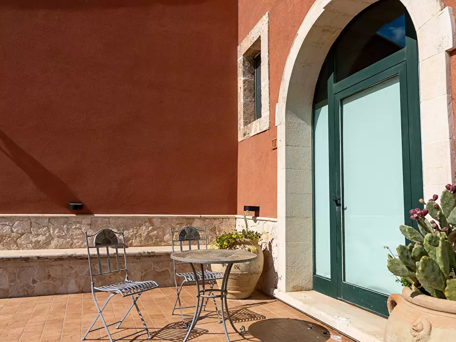 Immagine 51 di Villa in vendita  in Via Priamo 10 a Siracusa
