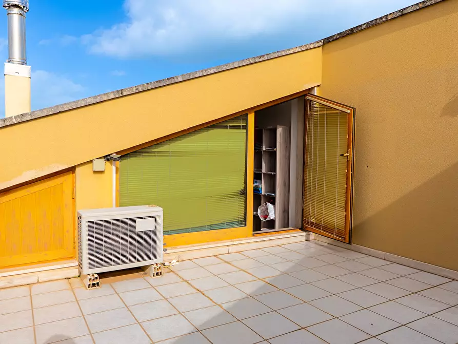 Immagine 49 di Attico in vendita  in viale scala greca a Siracusa