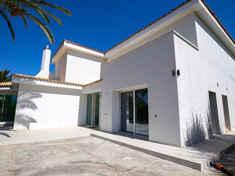 Immagine 15 di Villa in vendita  in Via La Maddalena 35 a Siracusa