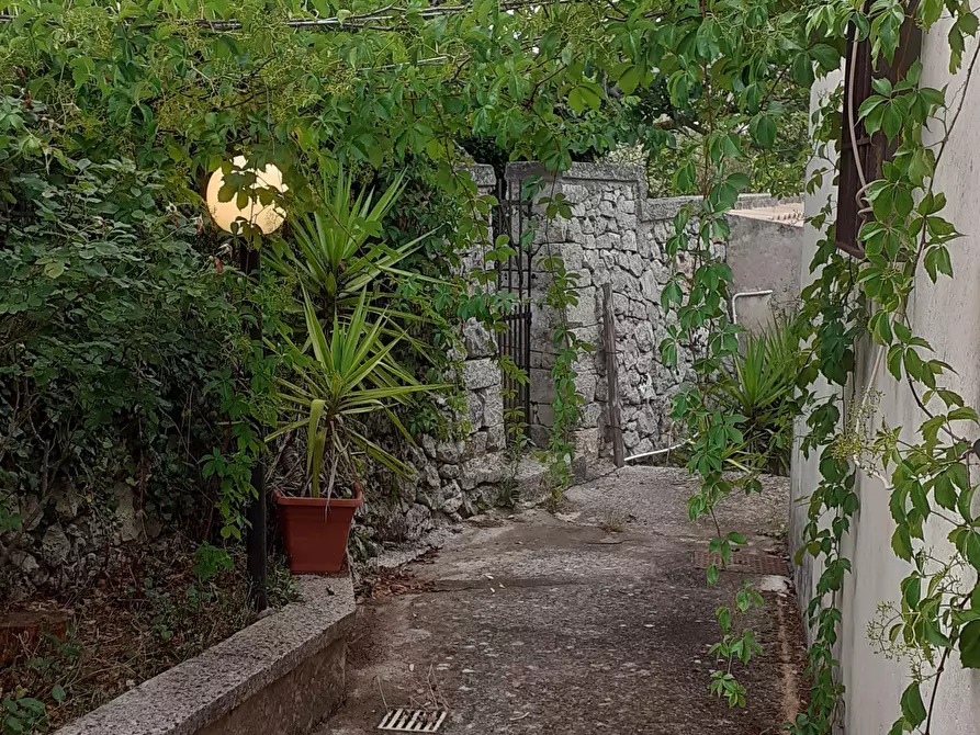 Immagine 75 di Villetta a schiera in vendita  in Via Acre 19 a Palazzolo Acreide
