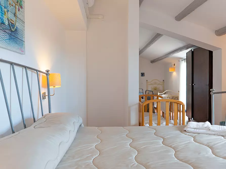 Immagine 53 di Villa in vendita  in Via Priamo 10 a Siracusa