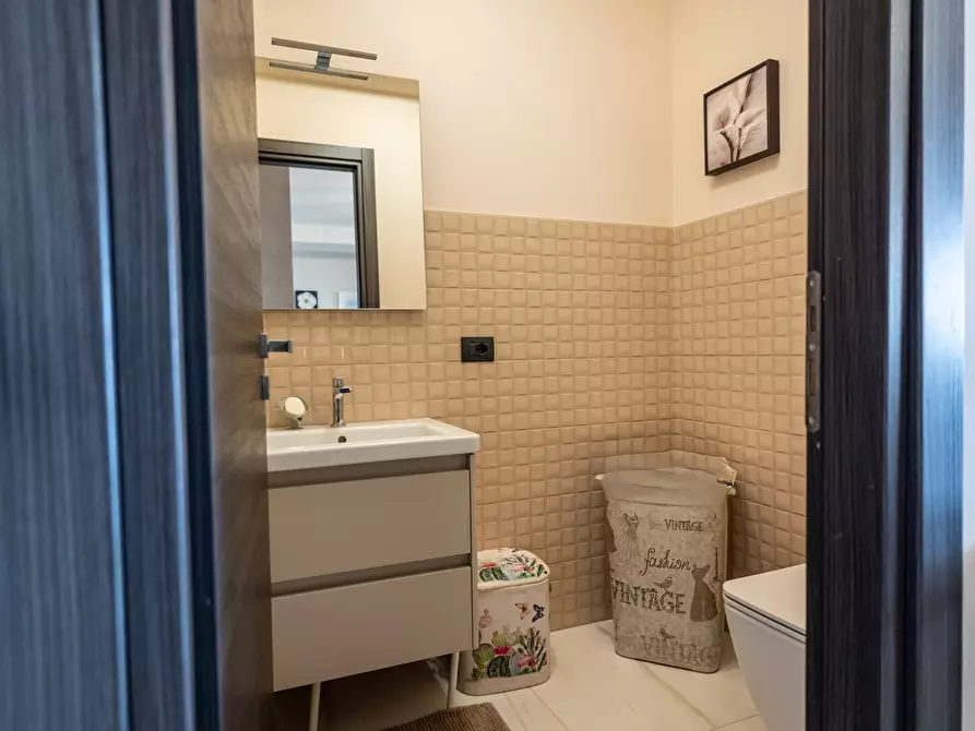 Immagine 31 di Villa in vendita  in Via Vincenzo Bellini 163 a Piedimonte Etneo